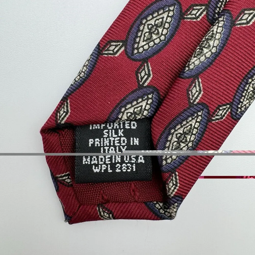 Vintage Johnny Carson Red Italian Silk Paisley Tie Burgundy Classic Prep 80s 90s